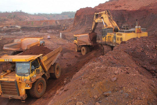 Supreme Court seeks response from central government on export of iron ore Supreme Court seeks response from central government on export of iron ore