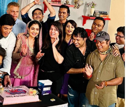 भाभीजी घर पर है ने पूरे किए सात साल, अंगूरी भाभी ने फैंस का किया शुक्रिया भाभीजी घर पर है ने पूरे किए सात साल, अंगूरी भाभी ने फैंस का किया शुक्रिया