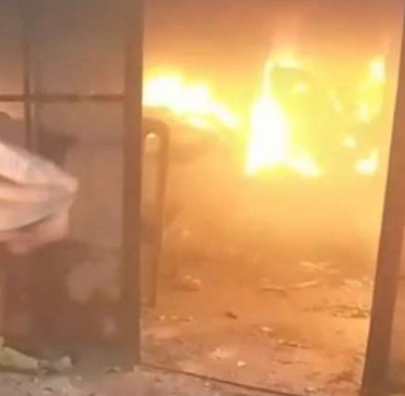 Massive fire in Gattu factory, goods worth lakhs destroyed Massive fire in Gattu factory, goods worth lakhs destroyed