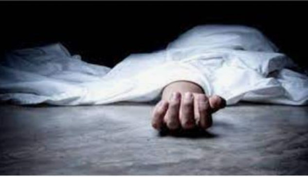 नक्सलियों ने मुखबिरी के शक में की सुरक्षा श्रमिका की हत्या