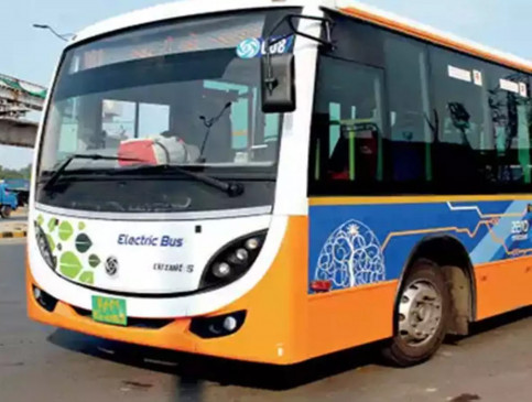 The first batch of electric buses will arrive in May The first batch of electric buses will arrive in May