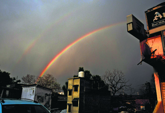 The rain gave relief from the heat, the weather turned cold