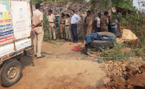 Wife murdered with sharp weapon, accused arrested Wife murdered with sharp weapon, accused arrested