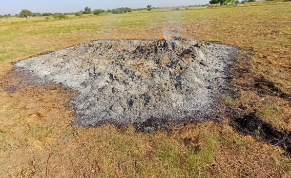 Yerad farmers heap of gram burnt to ashes