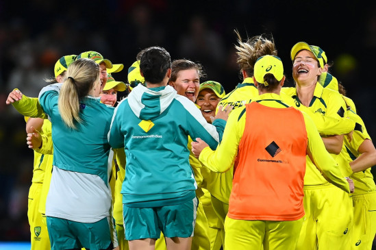 Australia won the Womens World Cup title for the seventh time, defeating England by 71 runs Australia won the Womens World Cup title for the seventh time, defeating England by 71 runs