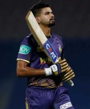 Iyer expressed disappointment after poor batting, video viral on social media Iyer expressed disappointment after poor batting, video viral on social media