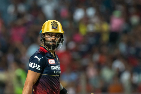 Yuvraj Singh gave advice to Virat Kohli Yuvraj Singh gave advice to Virat Kohli