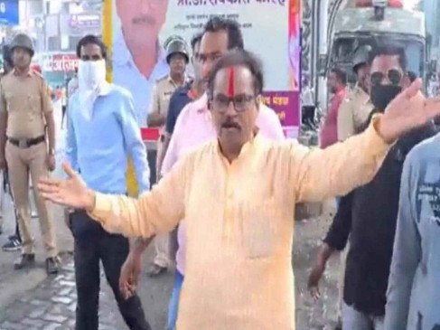 Anil Bonde, former minister of the district, sentenced to three months and a fine of 10 thousand rupees