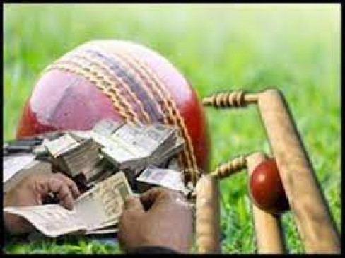 Bookie arrested while betting on cricket match