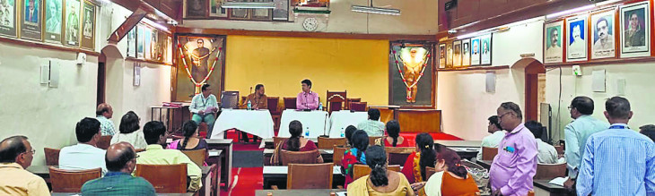 Complete the target of 2 model schools in the coming academic session Complete the target of 2 model schools in the coming academic session