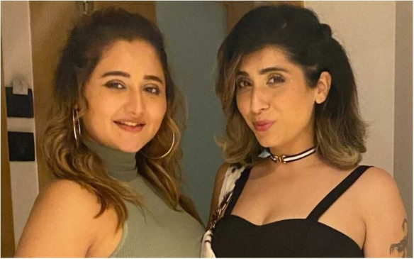 बिग बॉस 15 की कंटेस्टेंट रश्मि देसाई ने बिखेरा जलवा, नेहा भसीन के सॉन्ग में आएंगी नजर