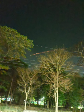 Meteor body was seen in the sky in Bhandara, people captured the picture in the camera