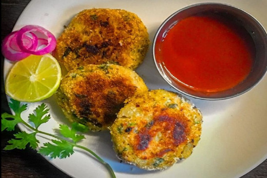 नवरात्री में ऐसे बनाये कच्चे केले की टिक्की नवरात्री में ऐसे बनाये कच्चे केले की टिक्की