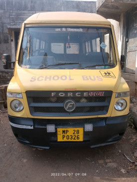 School bus running without fitness and permit seized