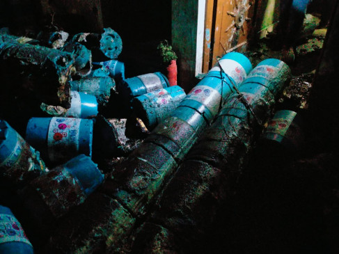 150 cans burnt to ashes in a fire caused by shot-circuit 150 cans burnt to ashes in a fire caused by shot-circuit