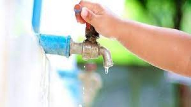 On one side the scorching heat, on the other side shortage for water On one side the scorching heat, on the other side shortage for water