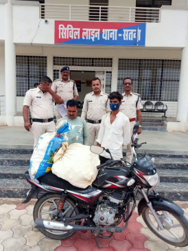 2 arrested with illegal liquor worth 30 thousand, bike also seized