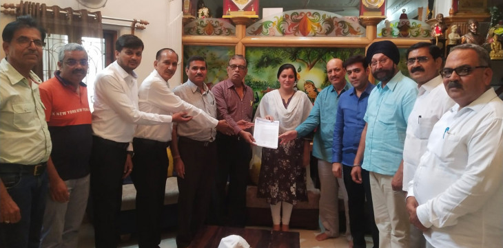 Despite paying GST, accounts of many merchants were not updated on the portal Despite paying GST, accounts of many merchants were not updated on the portal