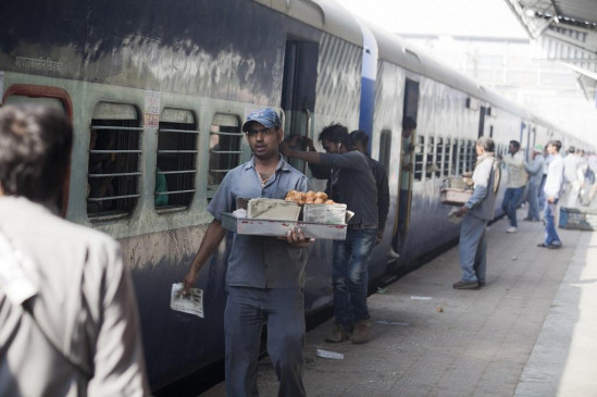 Hope of resolving the problems of railway food vendors, confidence of solution