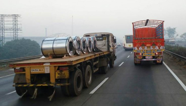 NHRC issues advisory to Center and States for protection of human rights of commercial truck drivers
