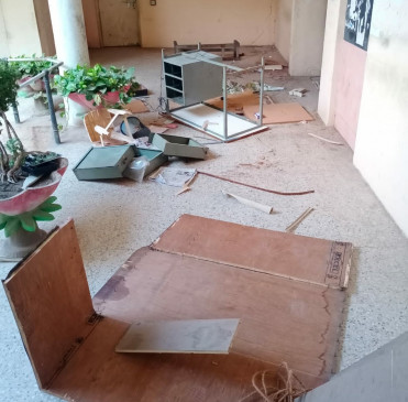 People stricken by water crisis ransacked Mazipra office People stricken by water crisis ransacked Mazipra office