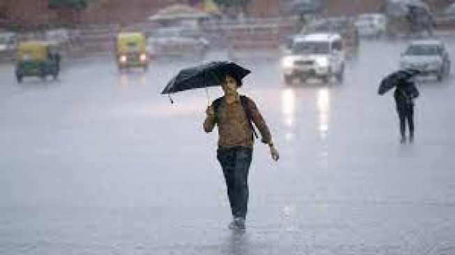 Somewhere there was a light rain, two died, seven injured due to falling
