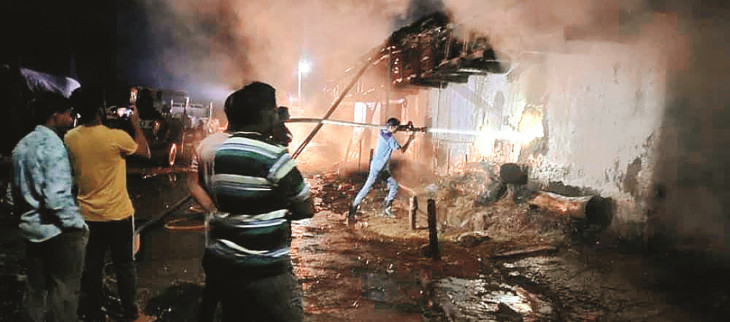 4 tablas caught fire even in heavy rain