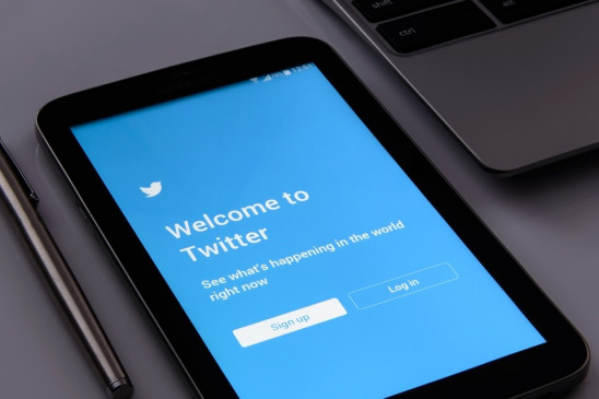 Twitter may soon allow posting of photos, videos in one tweet Twitter may soon allow posting of photos, videos in one tweet