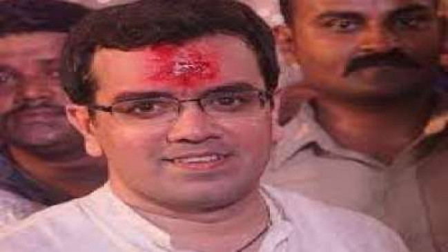 Anand Dighes nephew Kedar becomes Thane district chief of Shiv Sena, Uddhav appointed