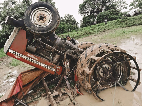 Driver seriously injured after tractor overturns
