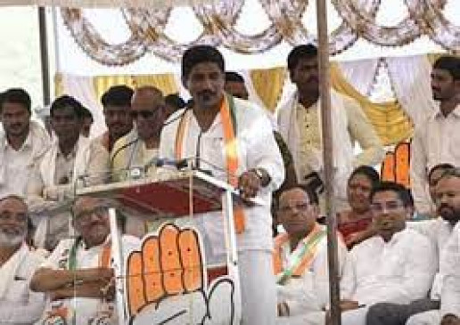 Former MPs Wankhede and Vinayak Bhise return to Shiv Sena in the presence of Uddhav