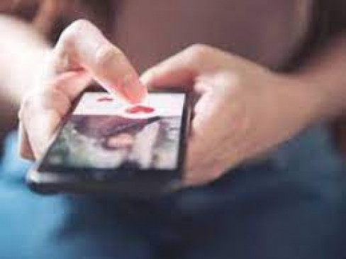 Girl found online has cheated four and a half lakhs