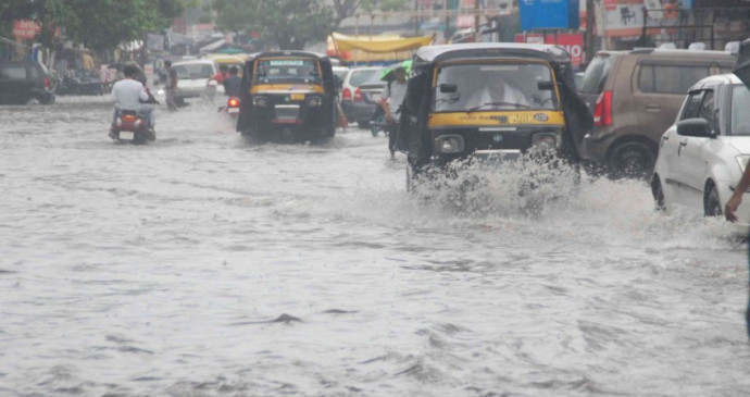 Heavy rain in Vidarbha - water entered the houses, transport services disturbed