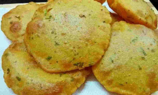 व्रत में अब खाएं ये स्वादिष्ट और हेल्दी फलहार, यहां जानिए राजगिरे और केले की पूरियों की रेसिपी