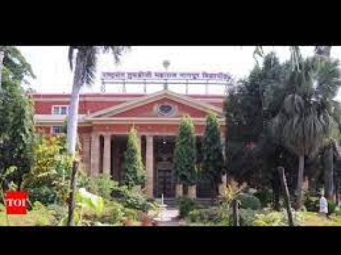 The question paper was delivered to the students before the examination