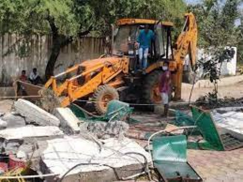 Toudasta reached 4 zones of Nagpur city, eliminated 100 more encroachments