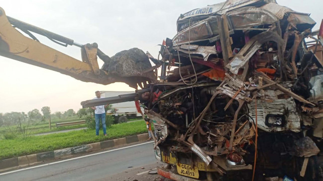 Truck hit from behind, three killed
