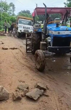 What is this repair, the road has become worse than before, the vehicles are stuck