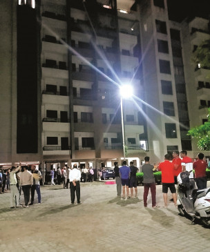 Woman commits suicide by jumping from seventh floor