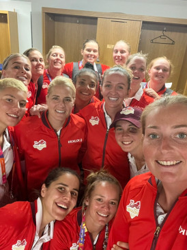 इंग्लैंड की महिला क्रिकेट टीम ने न्यूजीलैड को हराया