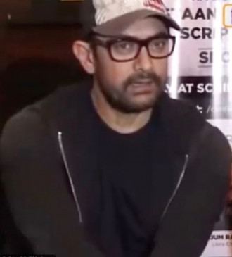 Actor Aamir Khan's Thugs of Hindostan film time video is being viral by linking him with Lal Singh Chaddha, know the truth behind it