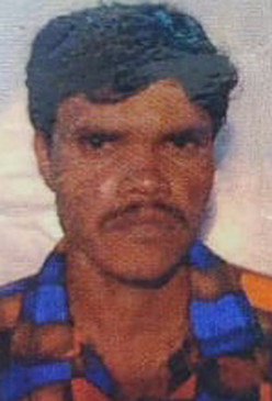 Youth commits suicide by wrapping gelatin around his neck Youth commits suicide by wrapping gelatin around his neck