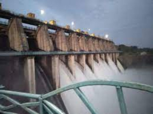 13 gates of Upper Wardha and 31 of Bagaji opened 13 gates of Upper Wardha and 31 of Bagaji opened