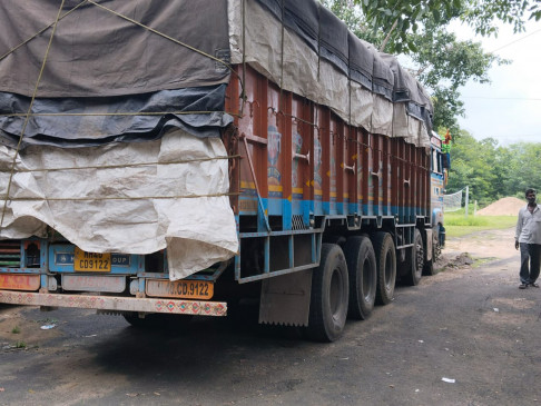 228 quintals of government rice caught in Morshi 228 quintals of government rice caught in Morshi