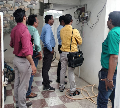 32 lakh electricity theft caught in raids at 67 places 32 lakh electricity theft caught in raids at 67 places