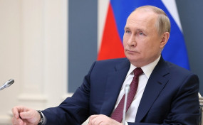 Emphasis on making unipolar world ugly unacceptable: Putin