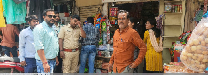 non dustbin action against shopkeepers non dustbin action against shopkeepers