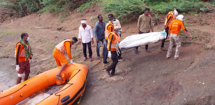 After two days, the body of the young man found in the river was found After two days, the body of the young man found in the river was found