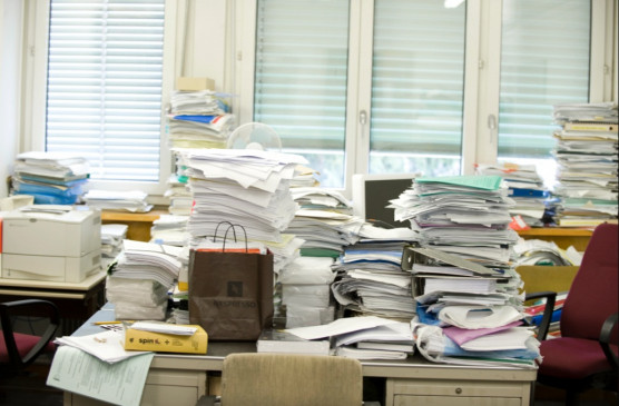 Cold war between officers and employees on creating work pressure