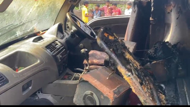 Fire in a vehicle laden with domestic gas cylinders